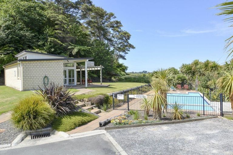 Photo of property in 5/19 Glencarron Place, Bethlehem, Tauranga, 3110