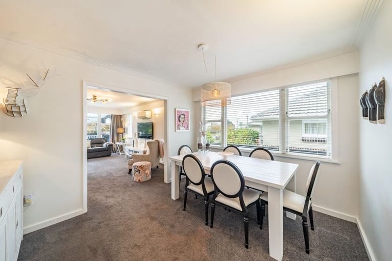 Photo of property in 18 Pempsey Street, Silverstream, Upper Hutt, 5019