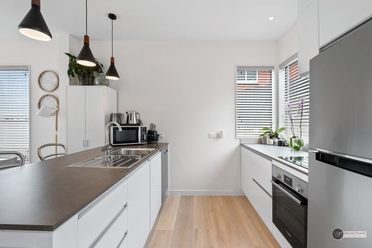 Photo of property in 15/6u Oswald Crescent, Paparangi, Wellington, 6037