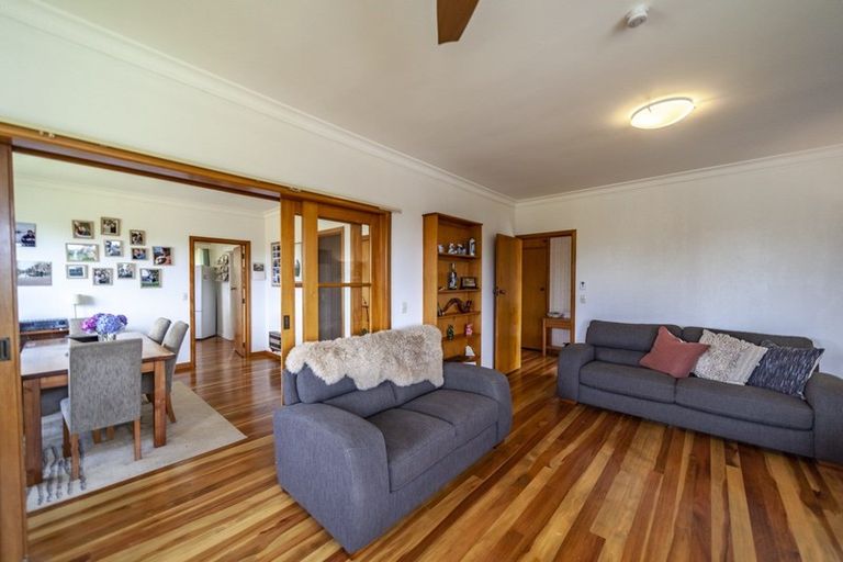 Photo of property in 34 Domain Road, Waipawa, 4210