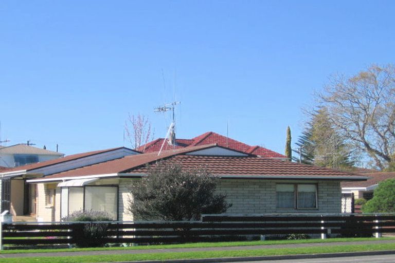 Photo of property in 1/1246 Cameron Road, Gate Pa, Tauranga, 3112