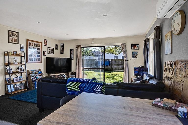 Photo of property in 4 Tannahill Street, Hawera, 4610