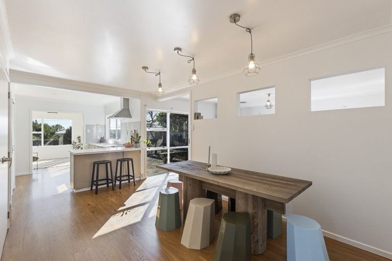 Photo of property in 264 Frankley Road, Ferndale, New Plymouth, 4310