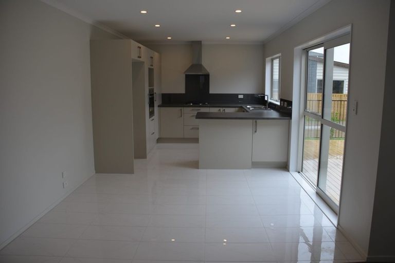 Photo of property in 13 Karetai Crescent, Favona, Auckland, 2024