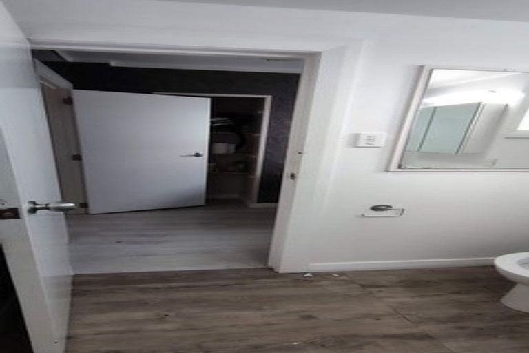 Photo of property in 4 Mills Road, Brooklyn, Wellington, 6021