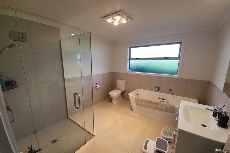 Photo of property in 7 Caterer Lane, Paraparaumu, 5032