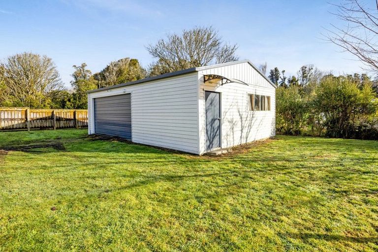 Photo of property in 10 Lear Street, Stratford, 4332