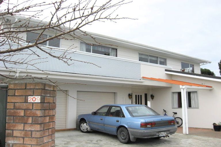 Photo of property in 209 Mazengarb Road, Paraparaumu, 5032