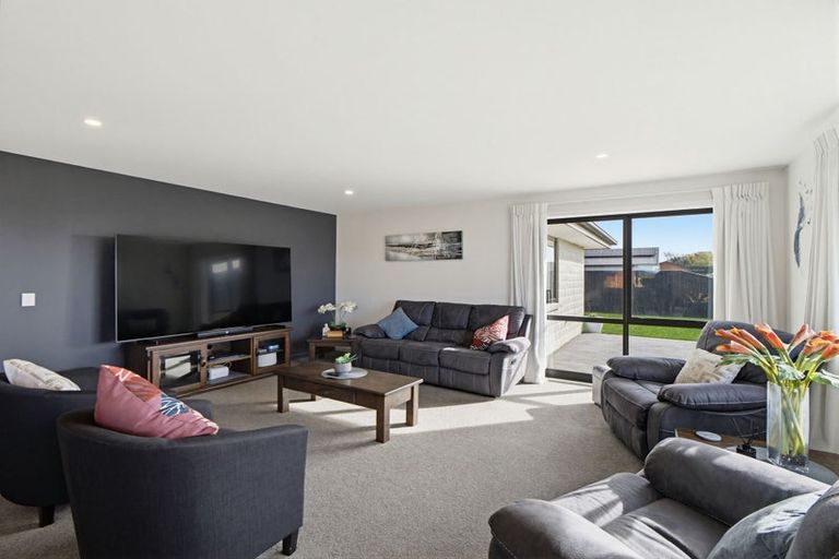 Photo of property in 33 Claremont Crescent, Amberley, 7410