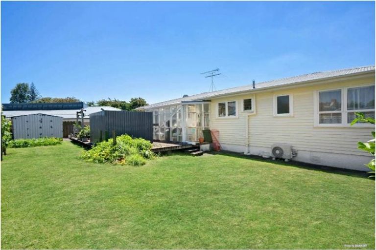 Photo of property in 6 Dreadon Road, Manurewa, Auckland, 2102