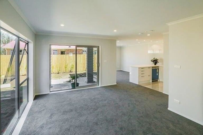 Photo of property in 11u1 Crosher Place, Silverdale, Hamilton, 3216