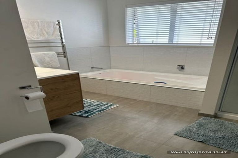 Photo of property in 11 Tamapahore Boulevard, Papamoa Beach, Papamoa, 3118