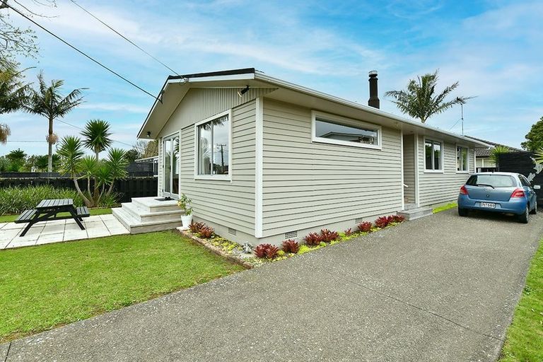 Photo of property in 27 Doment Crescent, Orewa, 0931