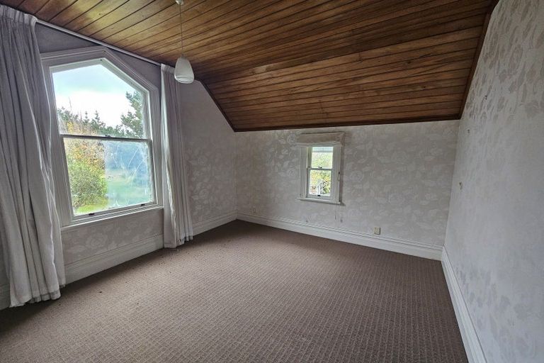 Photo of property in 74 Riverbank Road, Inch Clutha, Kaitangata, 9281