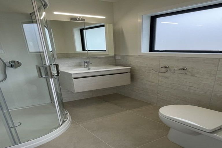 Photo of property in 79c Chilcott Road, Henderson, Auckland, 0612