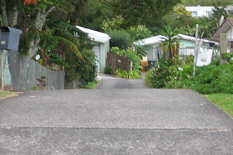 Photo of property in 62 Harmel Road, Glendene, Auckland, 0602