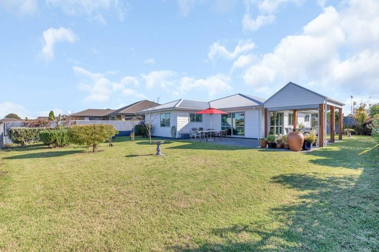 Photo of property in 8 Sando Way, One Tree Point, 0118