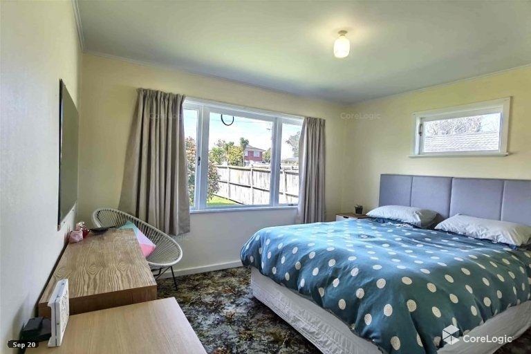 Photo of property in 53 Matipo Road, Te Atatu Peninsula, Auckland, 0610