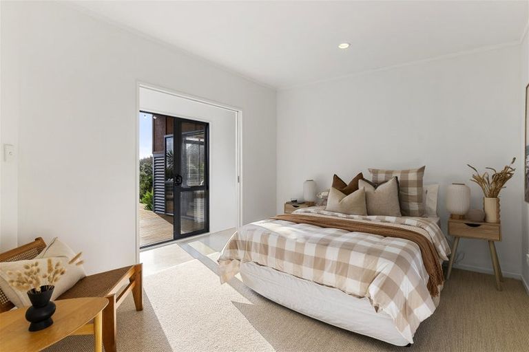 Photo of property in 333 Motutara Road, Muriwai, Waimauku, 0881