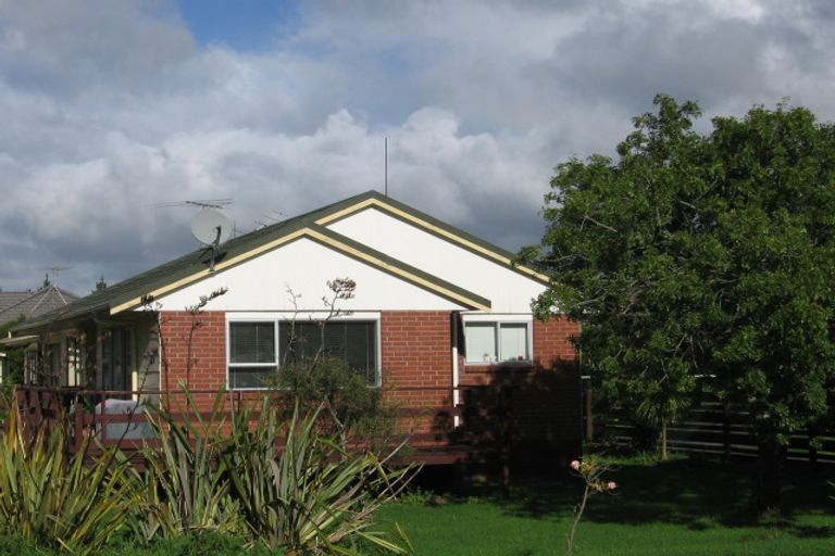 Photo of property in 14a Bay Street, Red Beach, 0932