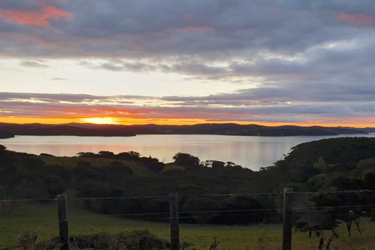 Photo of property in 206 Aucks Road, Okiato, Russell, 0272