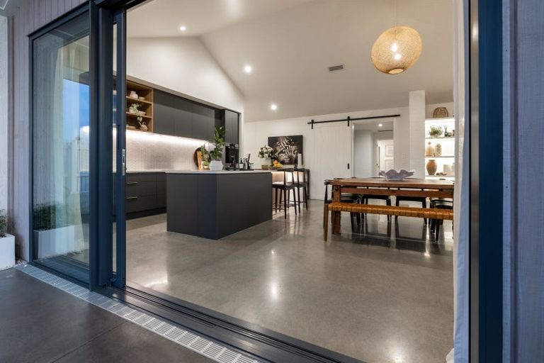 Photo of property in 25 Mike Smith Drive, Cambridge, 3434