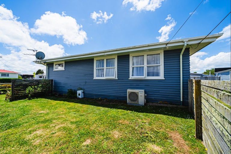 Photo of property in 65 Cloten Road, Stratford, 4332