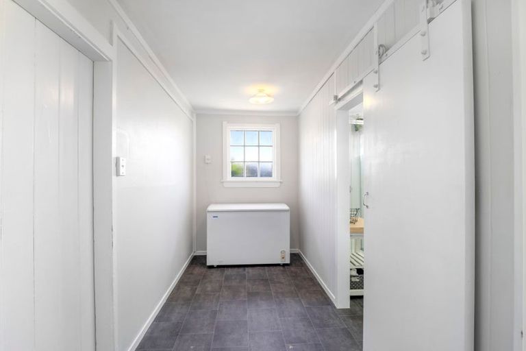 Photo of property in 18 Aotea Street, Castlecliff, Whanganui, 4501