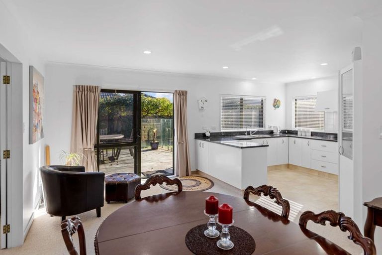 Photo of property in 11 Terry Lane, Paraparaumu Beach, Paraparaumu, 5032