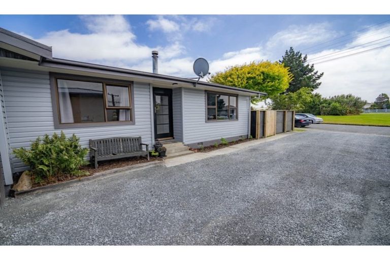 Photo of property in 100 Scott Street, Strathern, Invercargill, 9812