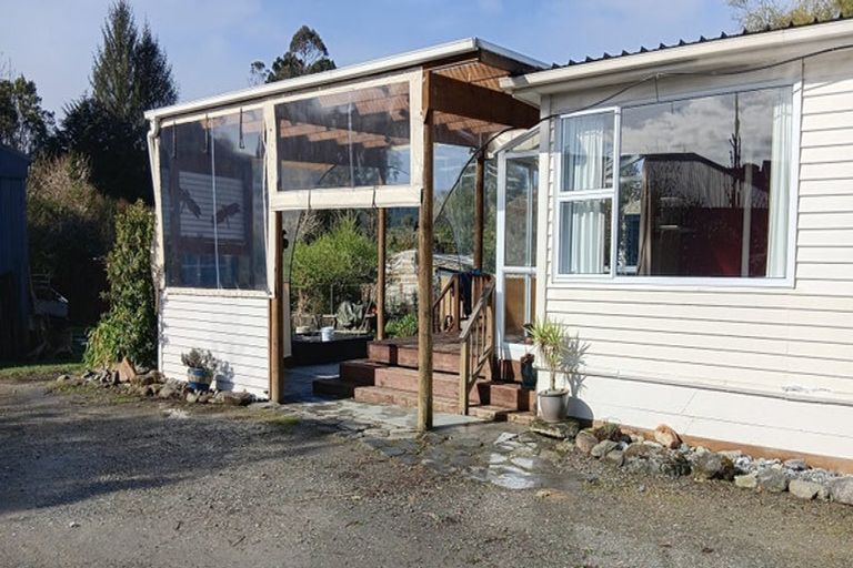 Photo of property in 1 Lake Kaniere Road, Kaniere, Hokitika, 7811