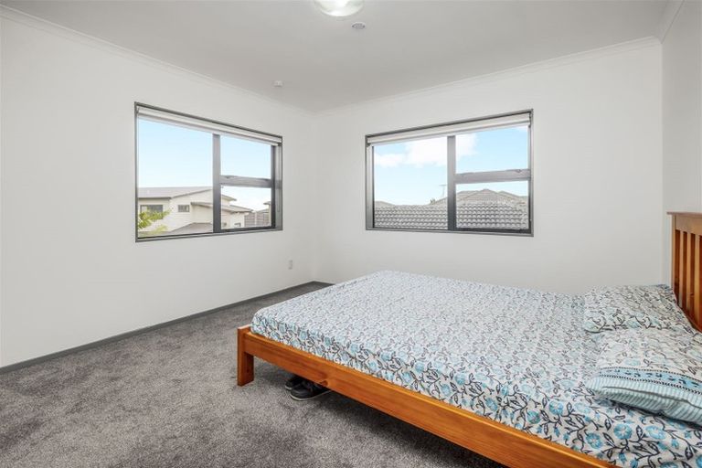 Photo of property in 13 Kokako Rise, Papakura, 2110