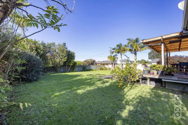 Photo of property in 33 Maude Street, Riverhead, 0820