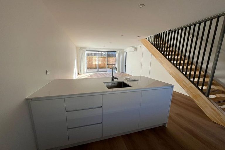 Photo of property in 112c Edgeware Road, St Albans, Christchurch, 8014