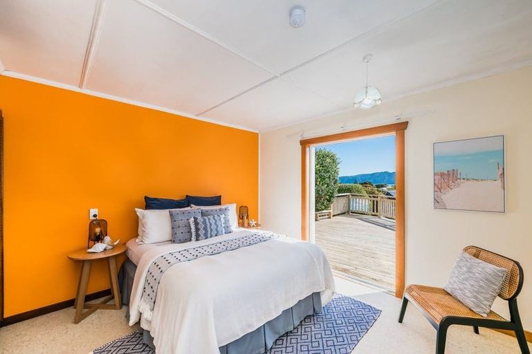 Photo of property in 14a Falla Street, Paraparaumu Beach, Paraparaumu, 5032