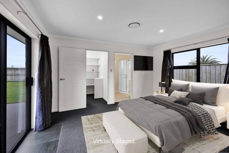 Photo of property in 14 Larlin Drive, Hawera, 4675