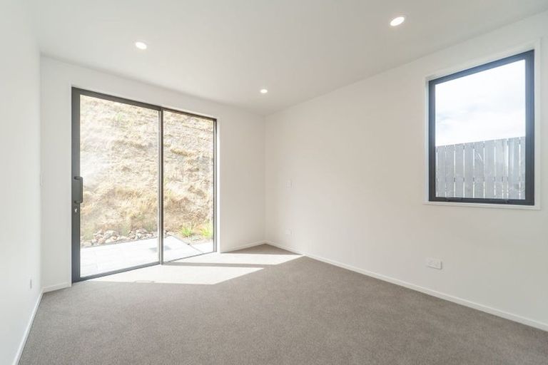 Photo of property in 47 Oakum Road, Whitby, Porirua, 5024