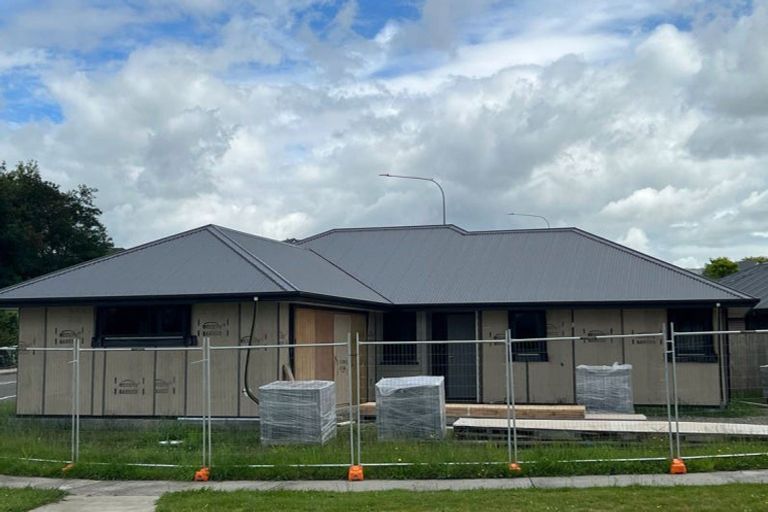 Photo of property in 1 Rangeview Drive, Kelvin Grove, Palmerston North, 4414