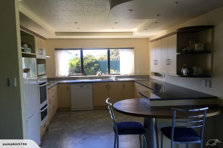 Photo of property in 76 Rata Street, Hawera, 4610