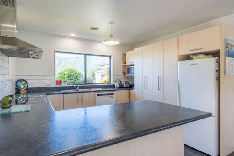 Photo of property in 23 Jacks Bush Road, Waikanae, 5391