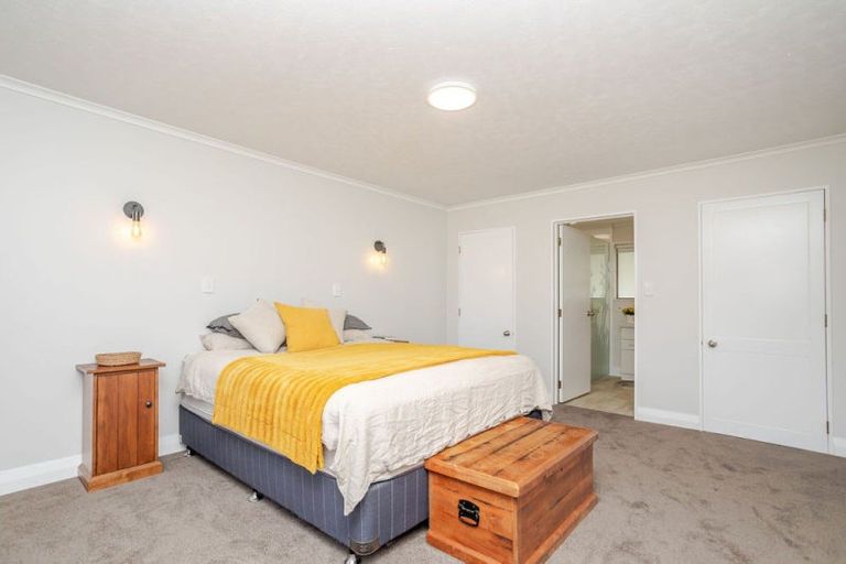 Photo of property in 1 Dawson Street, Dannevirke, 4930