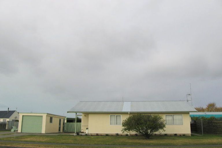 Photo of property in 2/51 Tait Drive, Greenmeadows, Napier, 4112