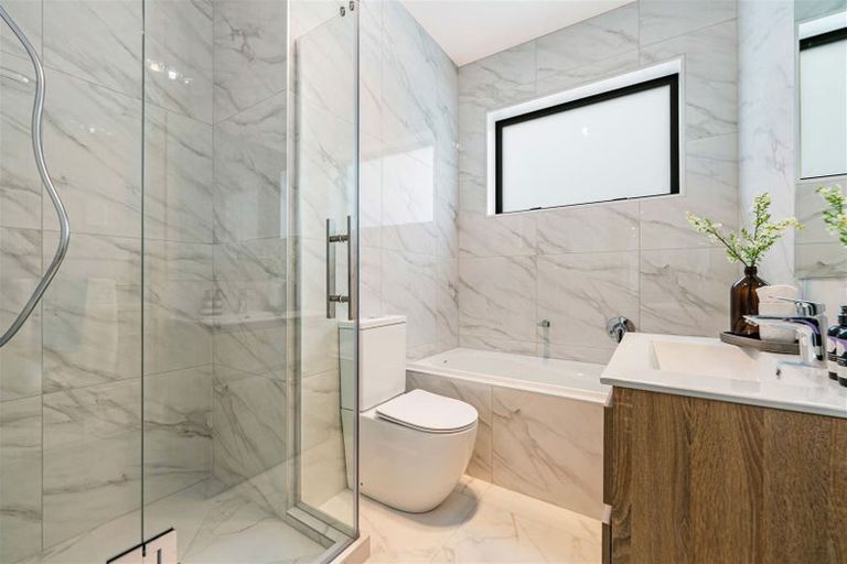 Photo of property in 10 Kokotea Road, Massey, Auckland, 0614