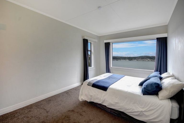Photo of property in 2 Doon Street, Vauxhall, Dunedin, 9013