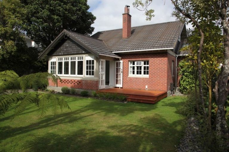 Photo of property in 24 Hinau Street, Woburn, Lower Hutt, 5010