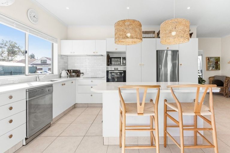 Photo of property in 17c Hetley Crescent, Taradale, Napier, 4112