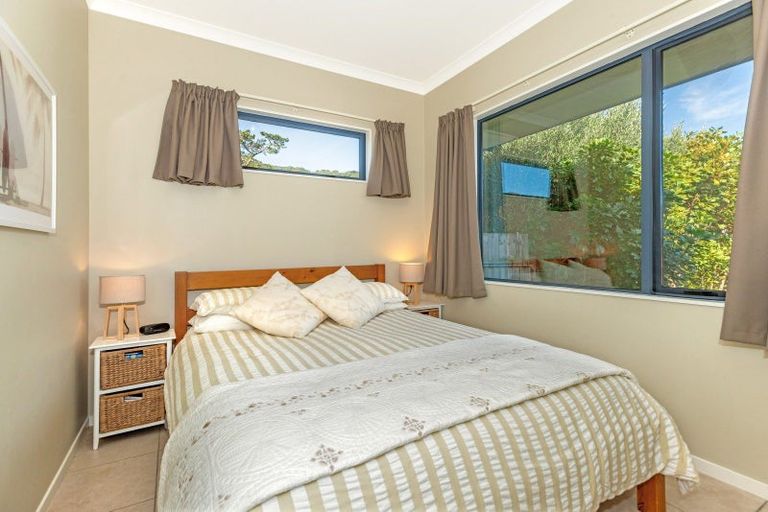 Photo of property in 13 Ratau Street, Mahia, 4198