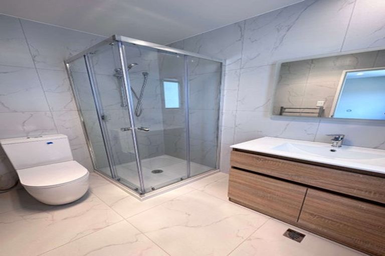 Photo of property in 30 Auranga Drive, Karaka, 2113