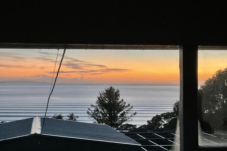 Photo of property in 278 Whangaparaoa Road, Red Beach, 0932