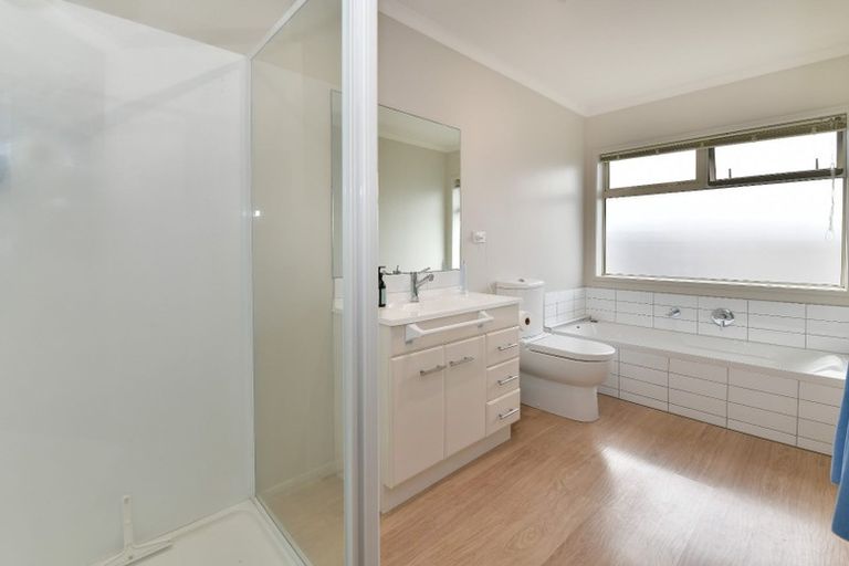 Photo of property in 44a Hatton Road, Orewa, 0931